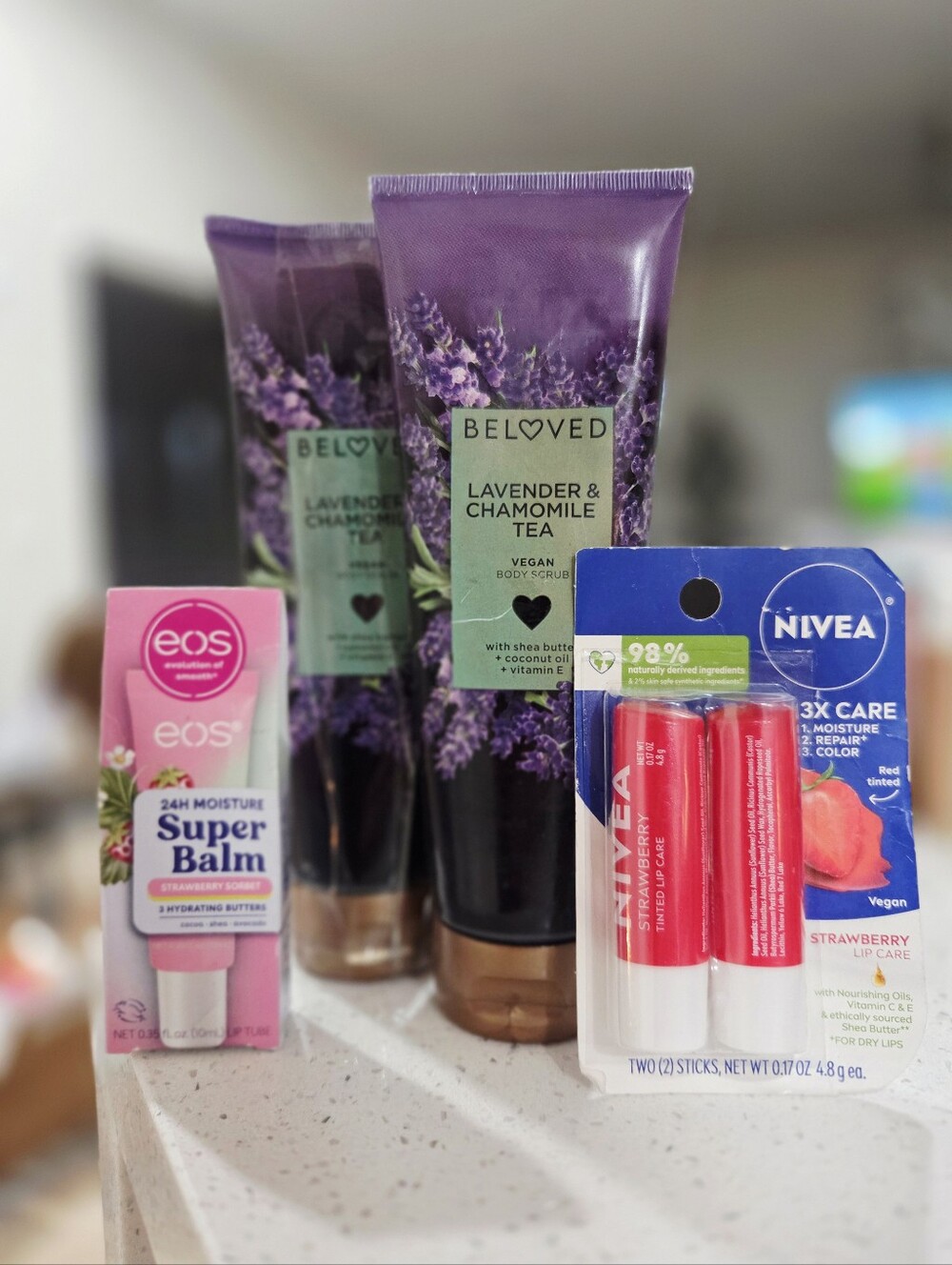 Lavender & Chamomile Tea Vegan Body Scrub -EOS & NIVEA Bundle